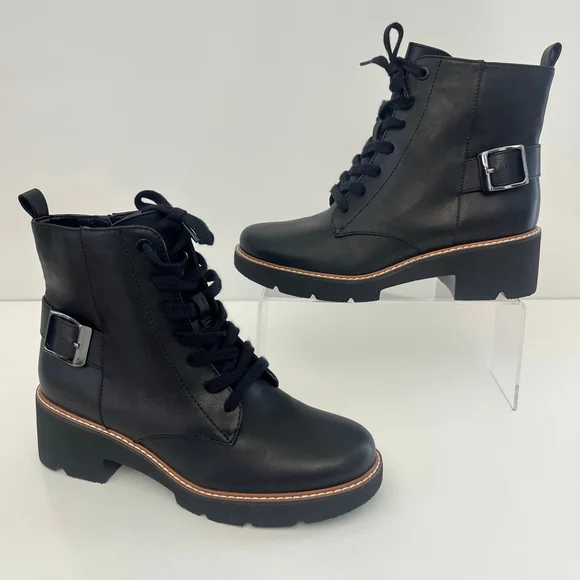 Black Ankle Booties Low Heel Side Zip Comfort Boots Size 7 Naturalizer Cabaret - Picture 3 of 13